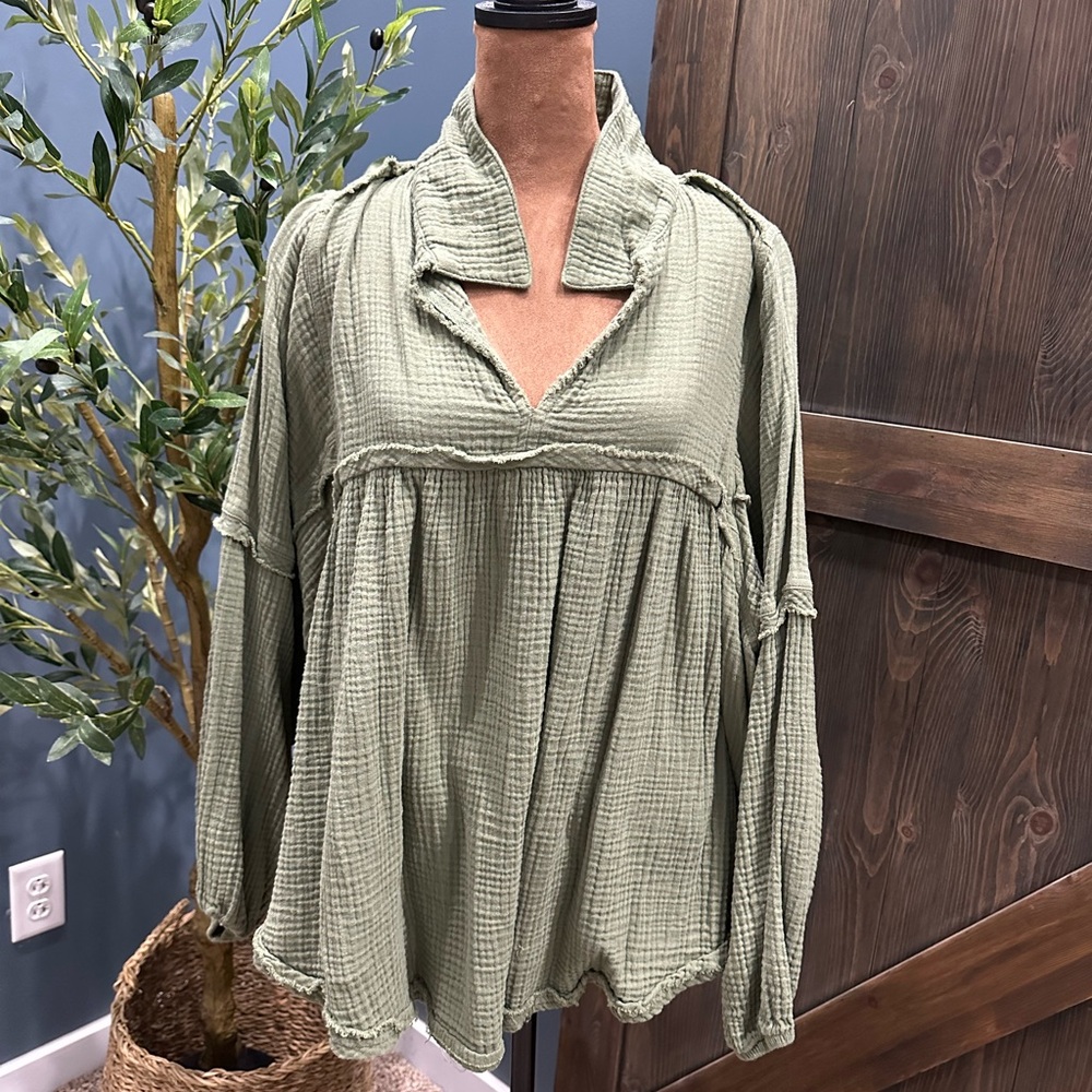 Zenana Outfitters Sage Green Blouse